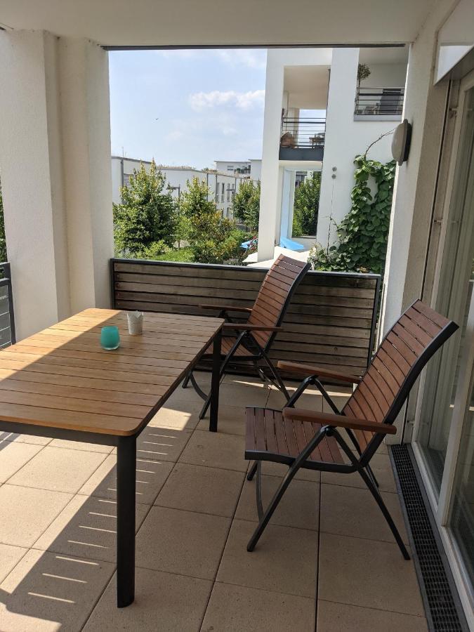 Ferien Am Wasser Wiesbaden Exterior foto